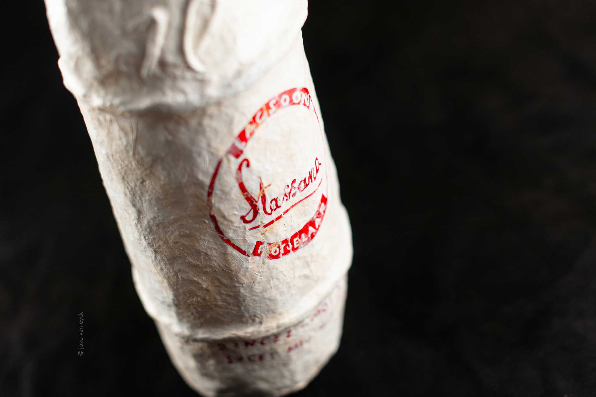 painted sculpture - bouteille bilingue - Stassano milk 1L