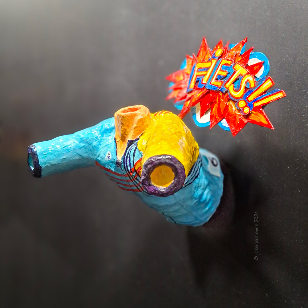 Torso. Remco Evenepoel cries out for new bike, 2024 Olympics. Recycled paper pulp, painted. Artwork by joke van eyck